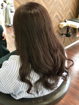 深め艶感ワインレッドで質感もアップ | Le・reve 船越店