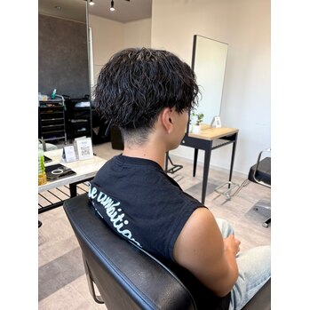 センターパート×ツイストスパイラルの魅力 | BOOST men's hair salon