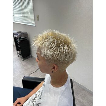ブロンドスパイキーショート | BOOST men's hair salon